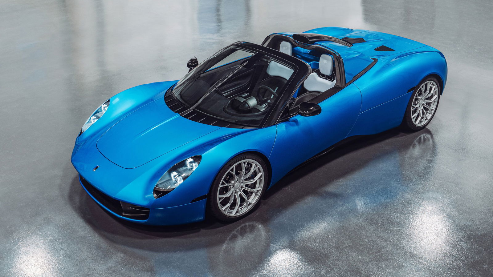 GMA T.33 Spider - front